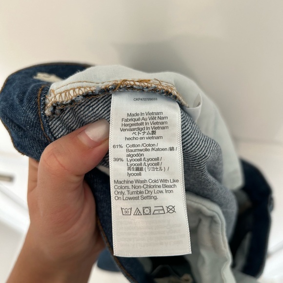 Madewell Baggy Straight Jeans - Picture 5 of 5
